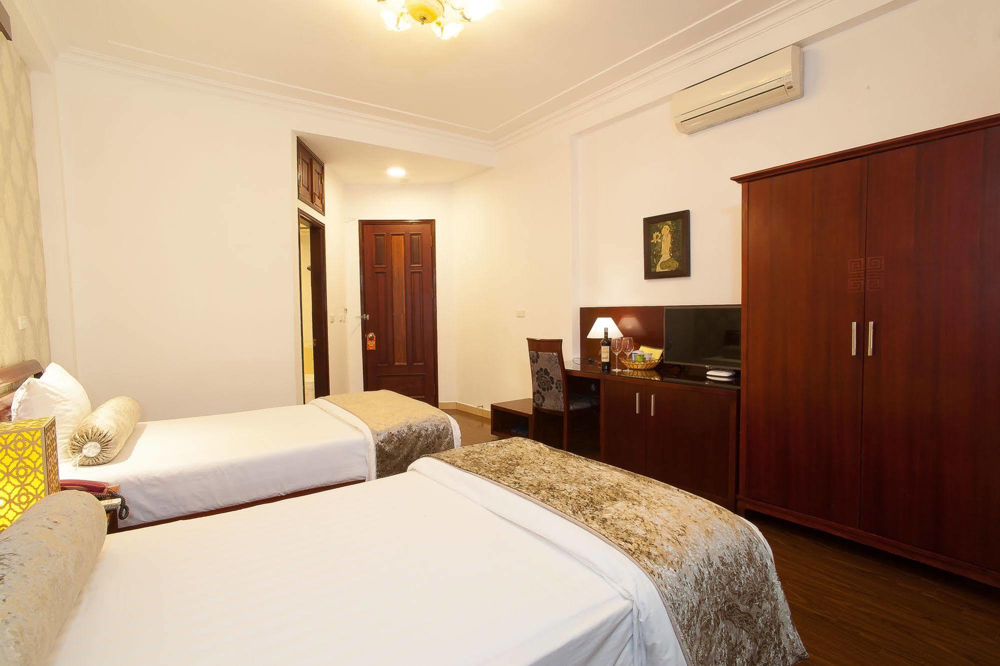 Hanoi Luxury Hotel Екстер'єр фото